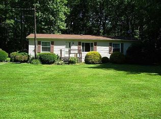 2882 Border St, Jamestown, PA 16134