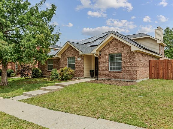 2nd image of 2864 Deer Ridge Dr