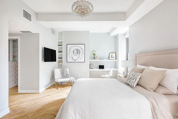 Sold by Halstead Real Estate | media 15