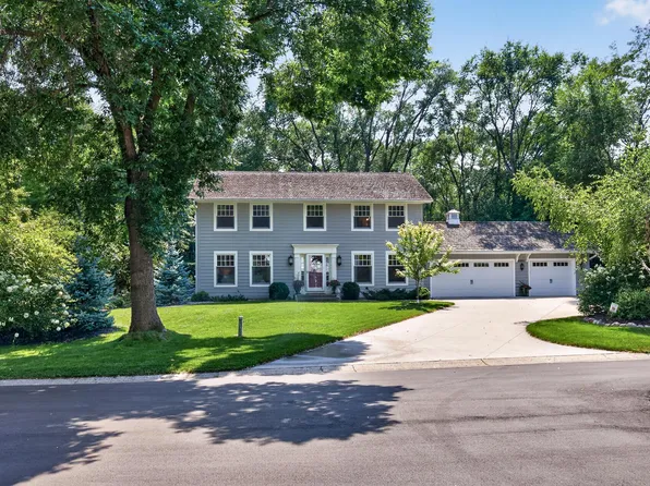 6991 Sand Ridge Rd, Eden Prairie, MN 55346