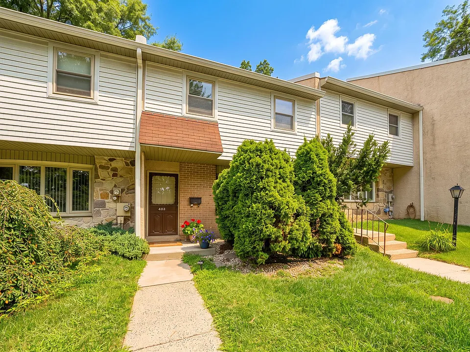 403 Woodside Cir