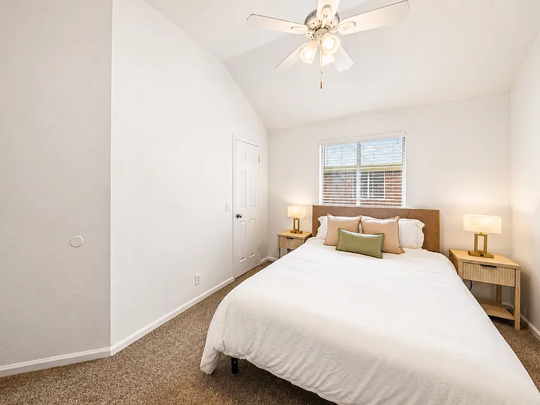 1109 Briargate Dr — Photo 13