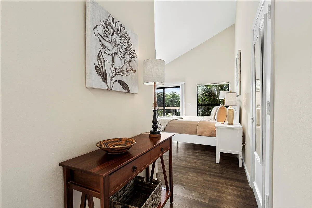 1 bed, 1.0 bath, 500 sqft, $3,500 — Photo 3