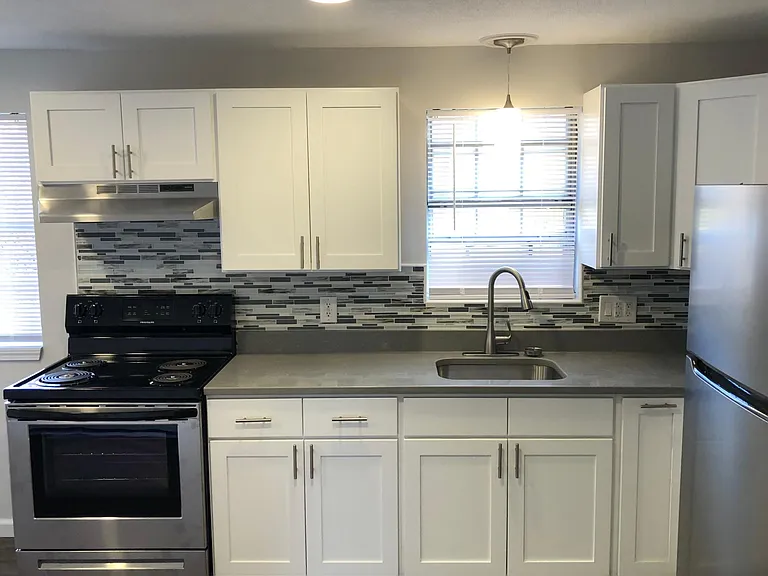 30-114 Lawton St — Photo 11