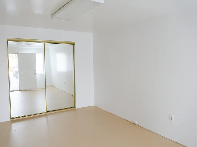 3937 Tilden Ave #B — Photo 26