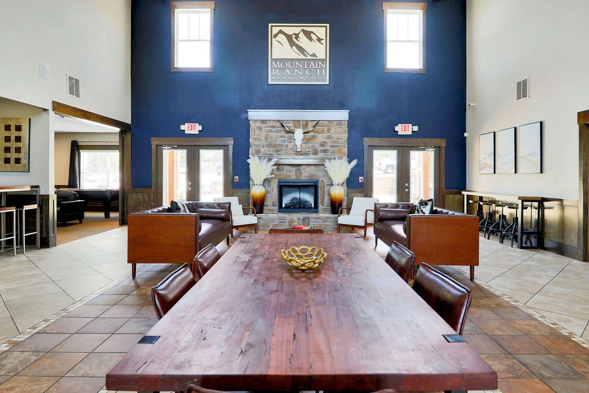 Clubhouse Mountain Ranch Apartments