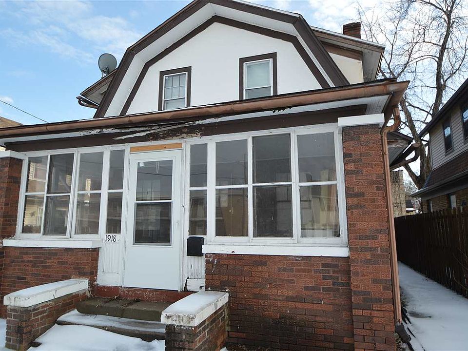 1st image of 1918 Auburn St