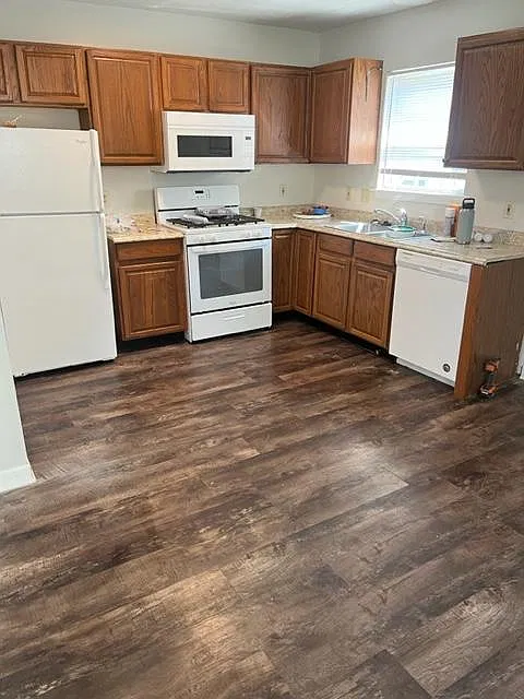 3 bed, 1176 sqft, $1,495 — Photo 4