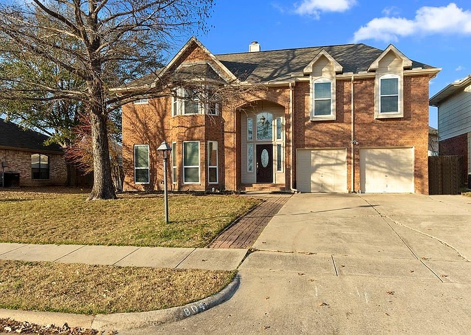 1st image of 804 Paisley Dr