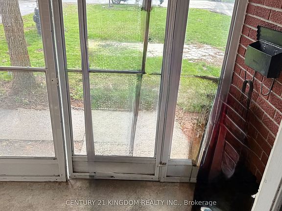 3rd image of 35 Homestead Rd