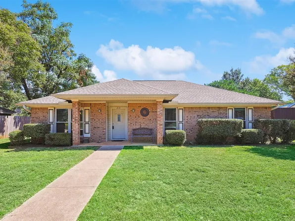 2141 Goldfinch Dr, Lewisville, TX 75077