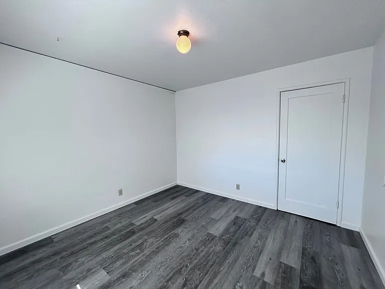 1017 Lochbrae Rd — Photo 8