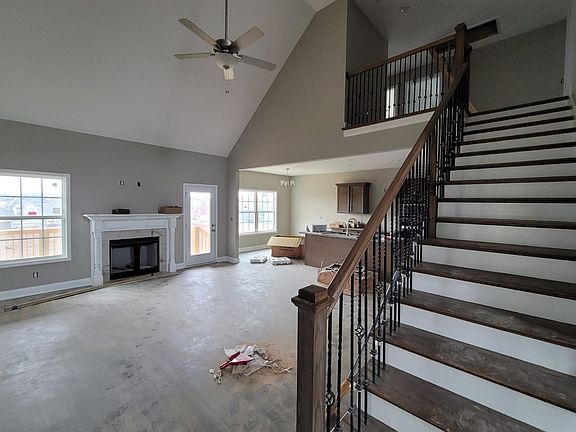 3rd image of 640 Farmington Lot 640