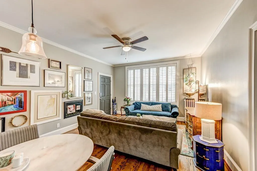 2 bed, 1.0 bath, 756 sqft, $2,400 — Photo 3