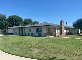 2300 Sandpiper Rd, Bakersfield, CA 93309