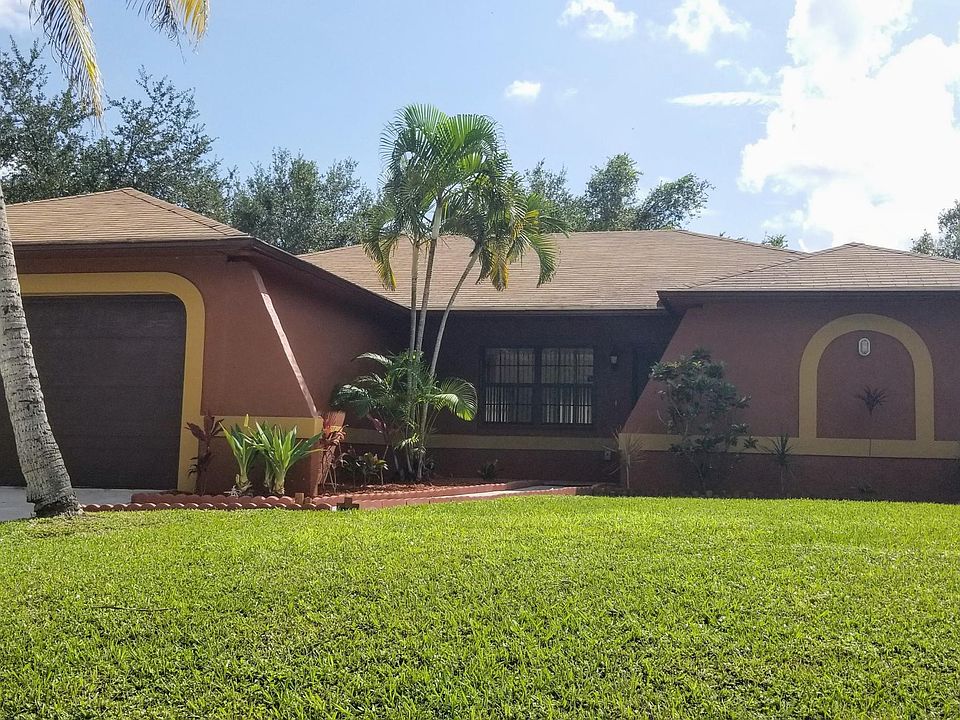 1st image of 1036 SW Estaugh Ave