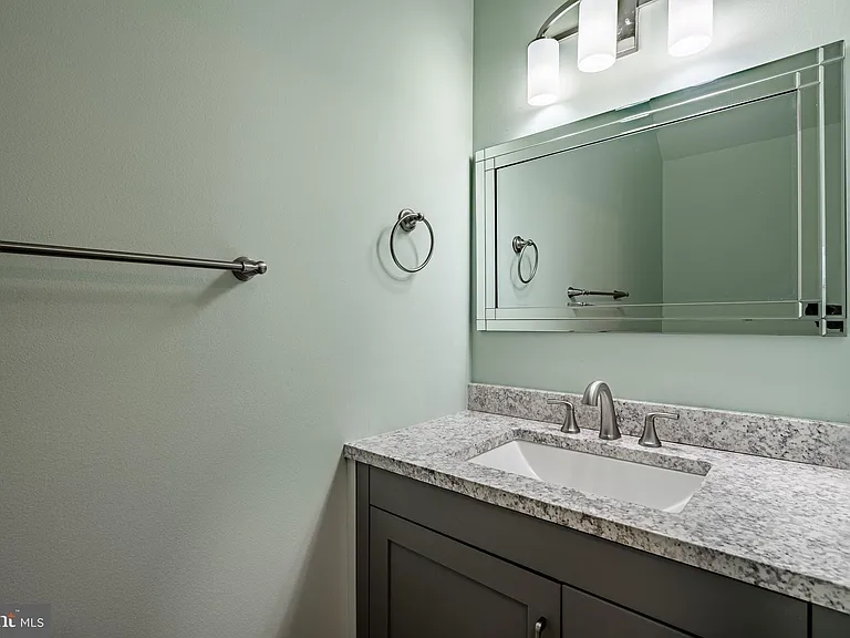 9 Oak Leaf Ln — Photo 14