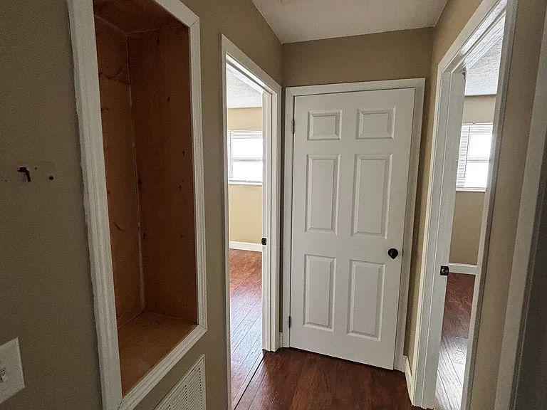 204 Windsor Ln — Photo 18