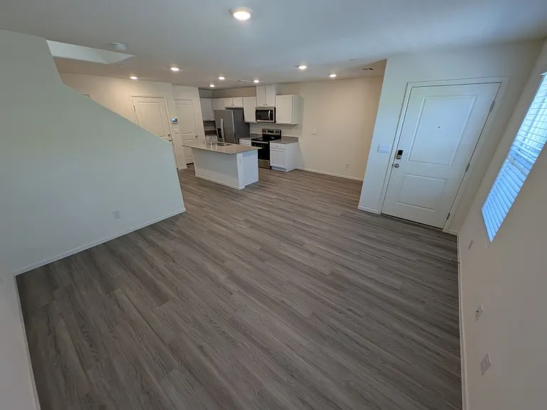4820 Orchid Ridge Ave — Photo 5