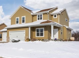 4821 Hay Field Ct SW, Cedar Rapids, IA 52404