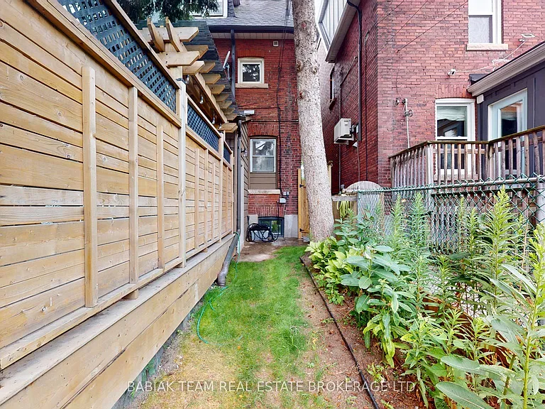57 Parkway Ave — Photo 39