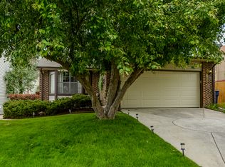 822 S Rifle Way, Aurora, CO 80017