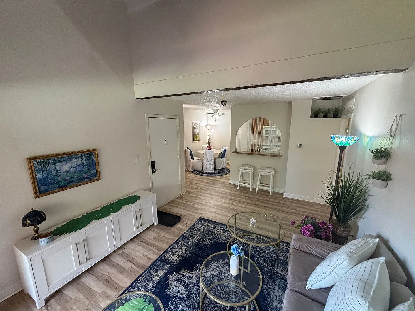 Fully Furnished 1Bed/1Bath Condo in Central Las Vegas Near UNLV — Photo 4