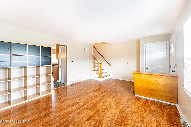 5th image of 630 Mercer Street