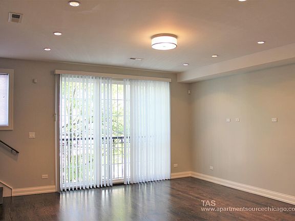 2nd image of 2538 N Southport Ave APT 2F