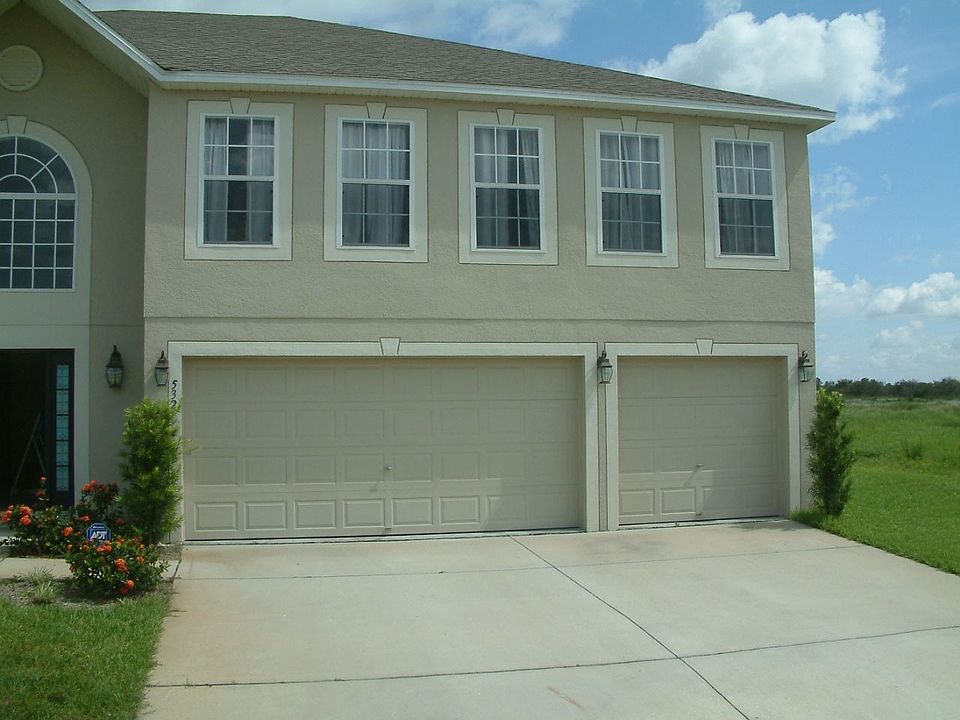 1st image of 532 Vista Way Ln