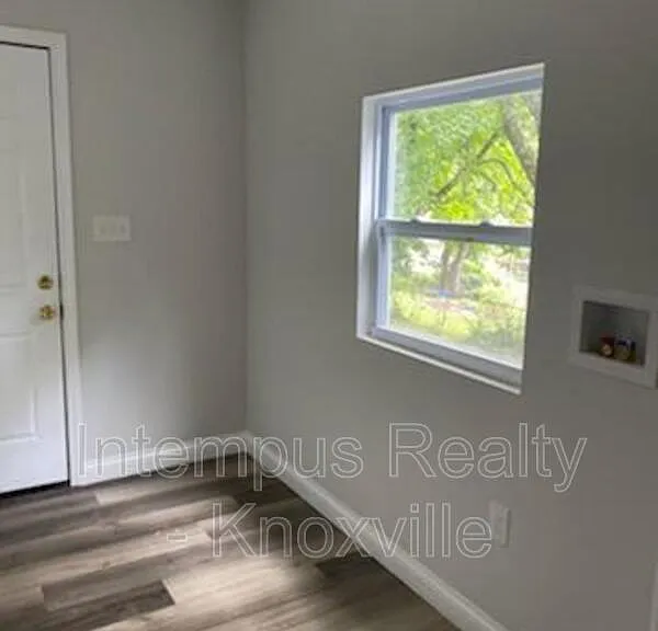 1320 Chestnut St — Photo 17