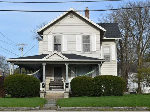 343 1/2 S Main St, Bowling Green, OH 43402