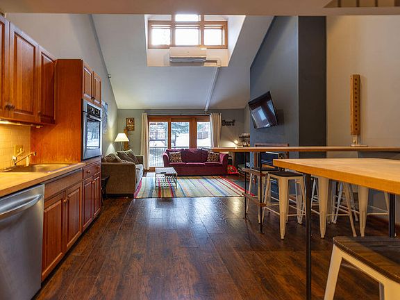 5th image of 362 Sugartree #1