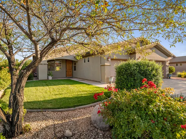 3378 E Sweetwater Springs Dr, Washington, UT 84780