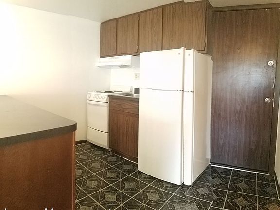 2nd image of 907 W Crestwood Dr APT 205