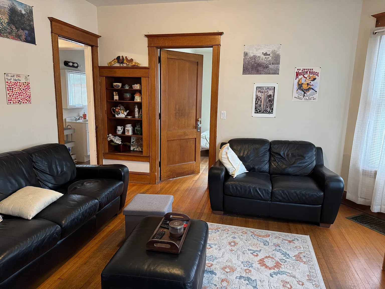 4 bed, 2200 sqft, $3,000 — Photo 3