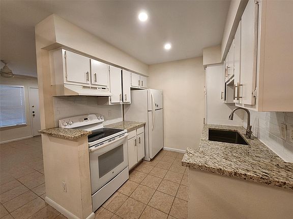 5th image of 2250 Bering Dr APT 21
