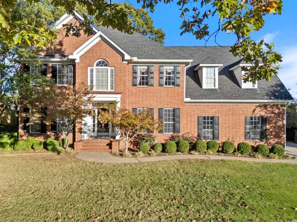 2210 Charlie Dayer Dr, Conway, AR 72034