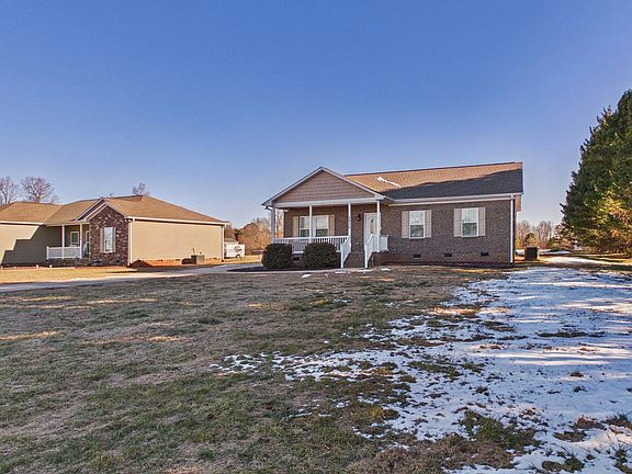 3rd image of 5930 Old 421 Rd