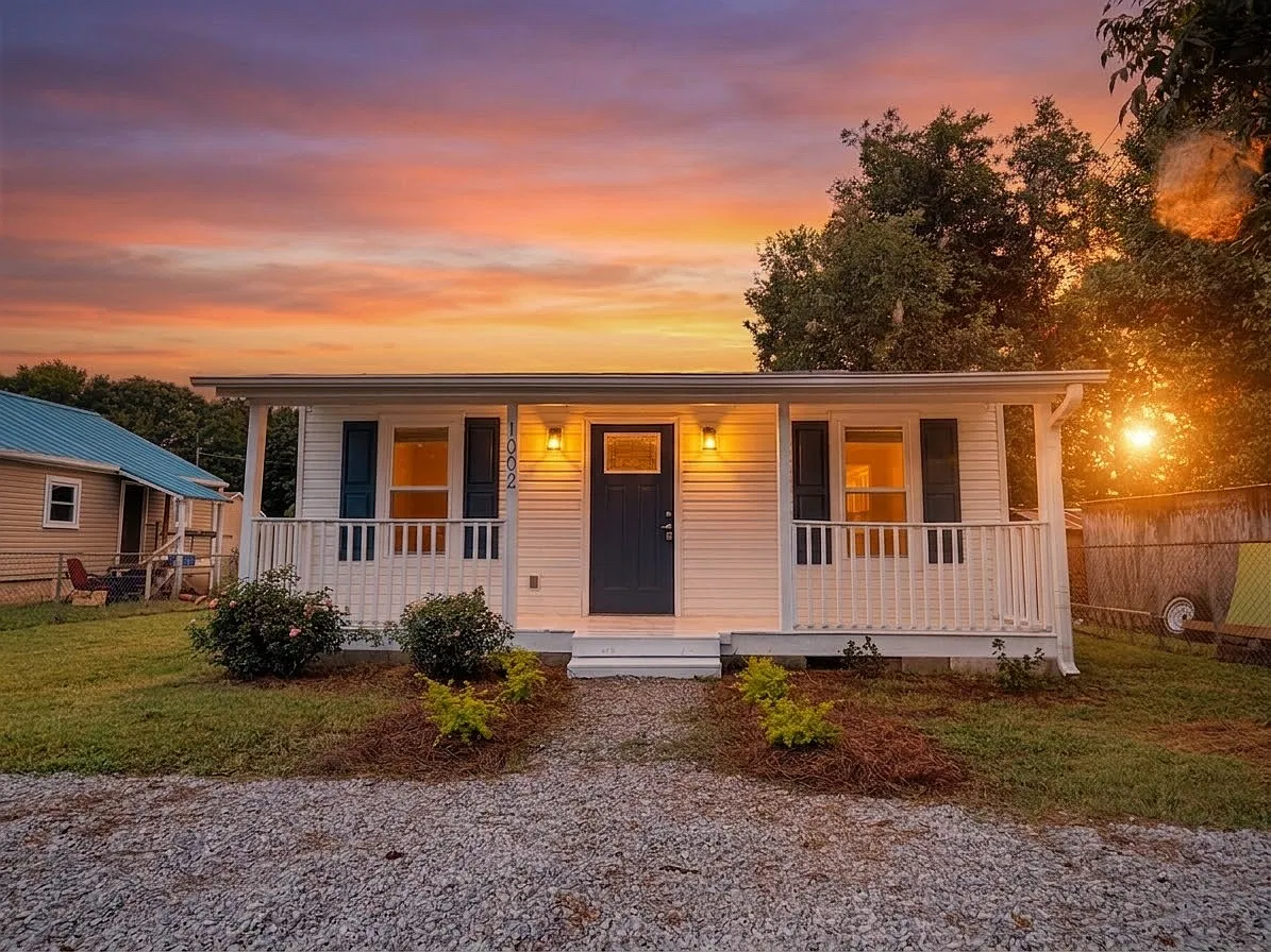 3 bed, 1362 sqft, $1,000 — Photo 1