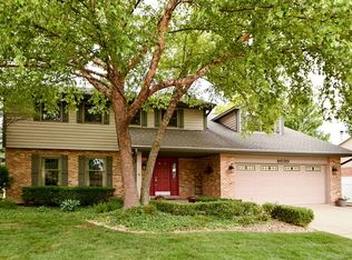 8030 Pottawattomi Trl, Tinley Park, IL 60477