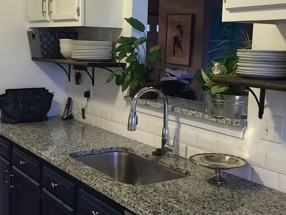 2nd image of 8123 N Sunset Ct