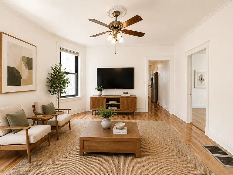 2446 N California Ave #1 — Photo 6
