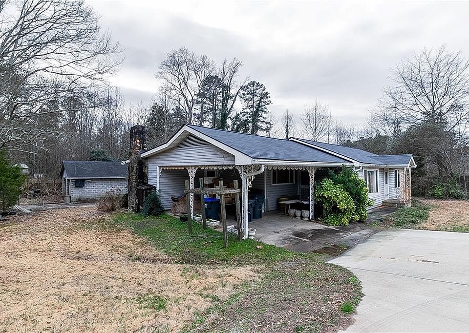 2nd image of 5418 Cumming Hwy
