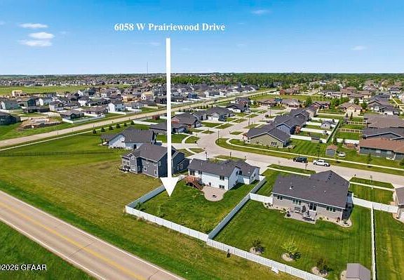 5th image of 6058 W Prairiewood Dr