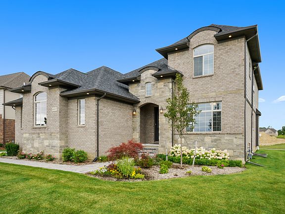 4th image of 60017 Stonecrest Dr
