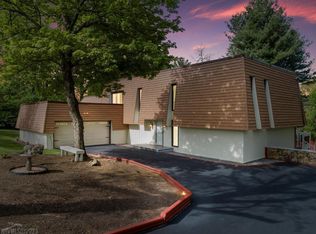 605 Rainbow Ridge Dr, Blacksburg, VA 24060