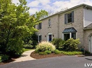 585 Angelo Dr, Bethlehem, PA 18017