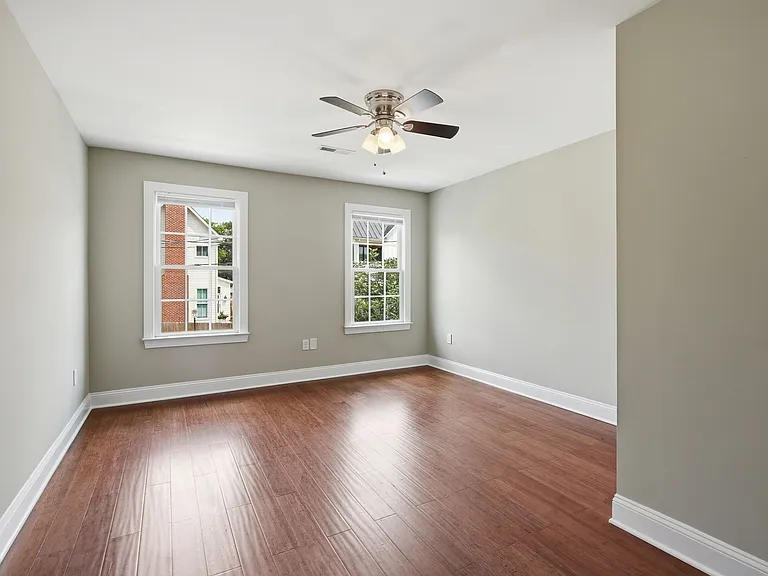 972 Pink St — Photo 13