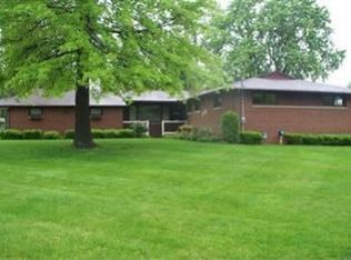 1470 Overlook Dr, Alliance, OH 44601